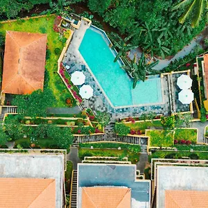 3* فندق Sri Aksata